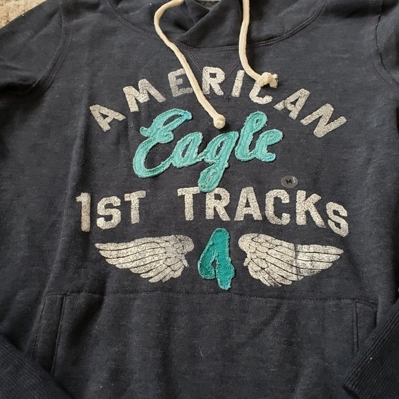 NWOT American Eagle ladies faded blue hoodie - Picture 2 of 3